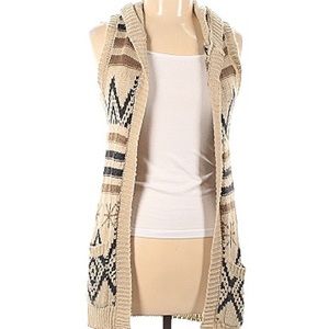 Sleeveless Cardigan
